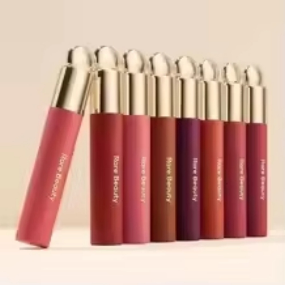 Rare Beauty Love Joy Liquid Bl - Lip Gloss Plumping ulasan dan harga